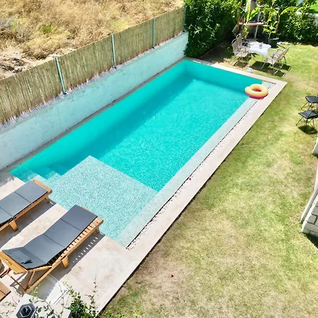 Vlla Sakiz Villa *