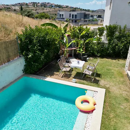 Vlla Sakiz Villa *