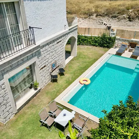 Vlla Sakiz Villa *