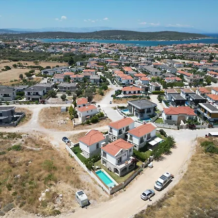 Villa Vlla Sakiz *